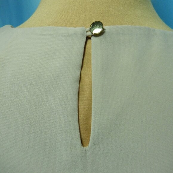 Calvin Klein Taupe Full Pleated Front Bubble Hem Sleeveless Career Top Large EUC - Picture 9 of 12